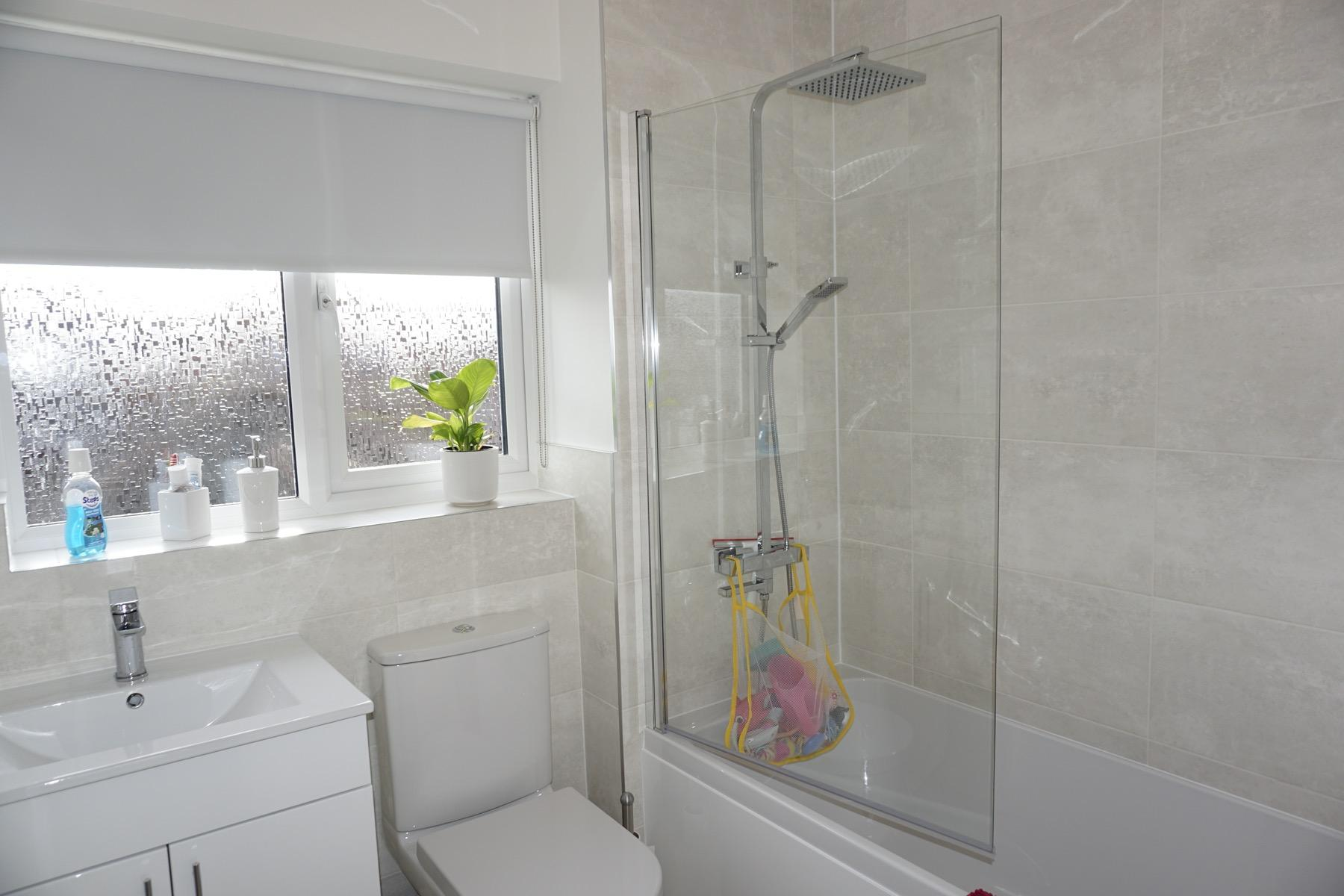 Master bathroom, cloakroom and en-suite renovation in Newport Pagnell