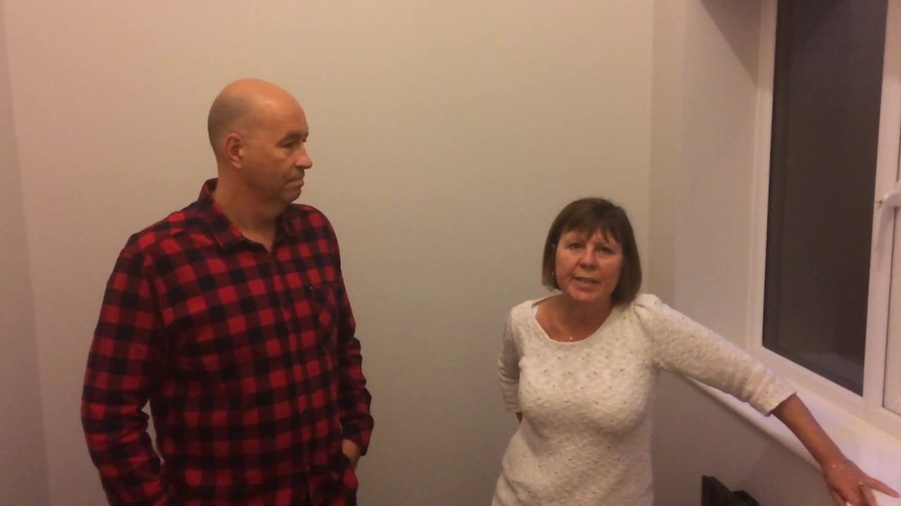 Customer testimonial video - Crownhill Building Services