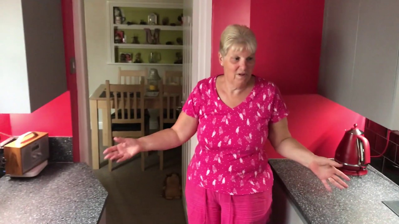 Customer testimonial video - Crownhill Building Services